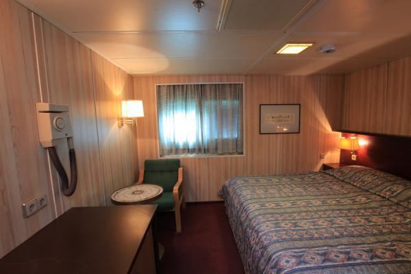 First class cabin with attached toilet & bath tub